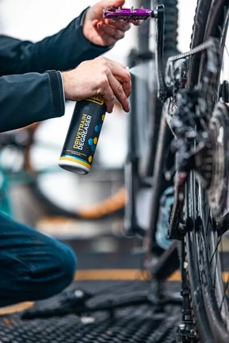Gtechniq Drivetrain Degreaser - 500ml-1