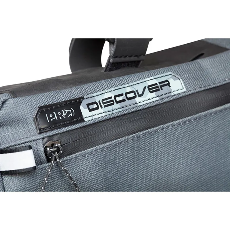 Discover 2.7L Compact Frame Bag-3
