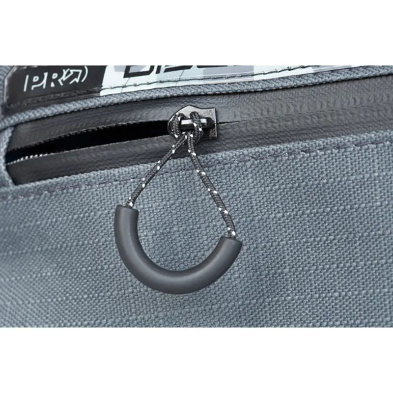 Discover 2.7L Compact Frame Bag-2
