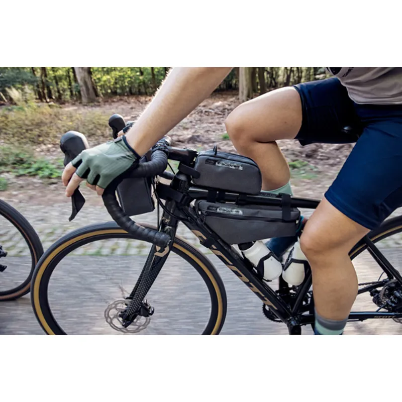 Discover 2.7L Compact Frame Bag-1